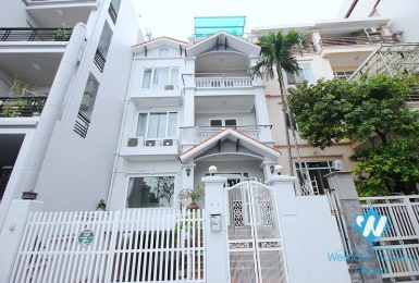 Lake view - House for rent in Tay Ho District